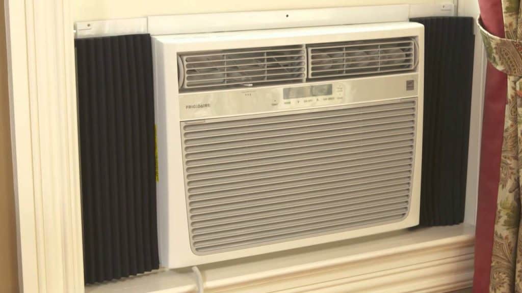 Preventive measures when sealing a window air conditioner for the winter